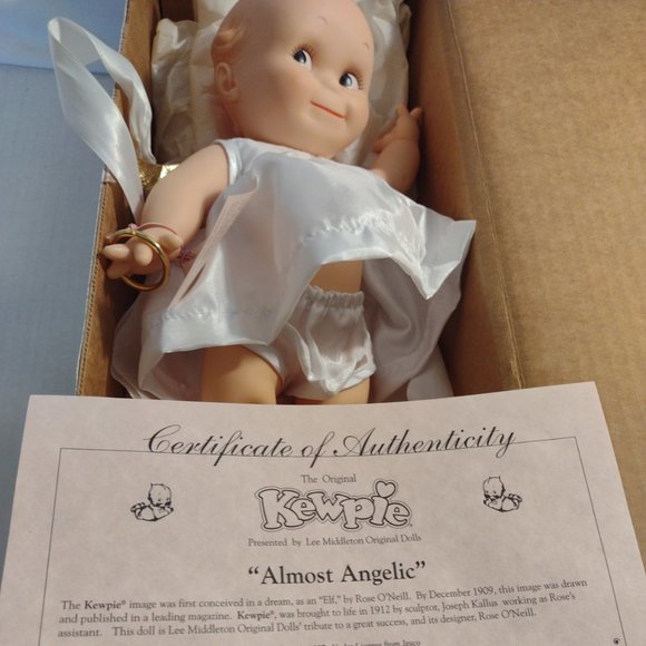 Kewpie Doll 1997 by Lee Middleton "Almost Angelic" - Picture 10 of 13